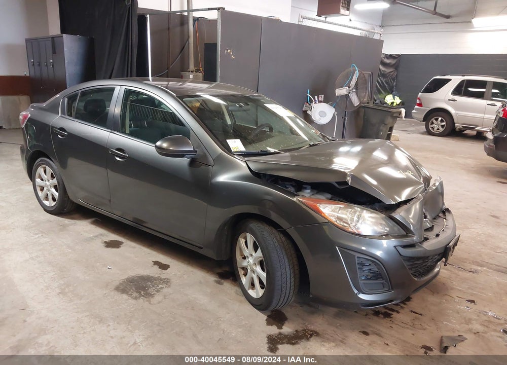 2011 MAZDA 3 I TOURING VIN: JM1BL1VG1B1381608