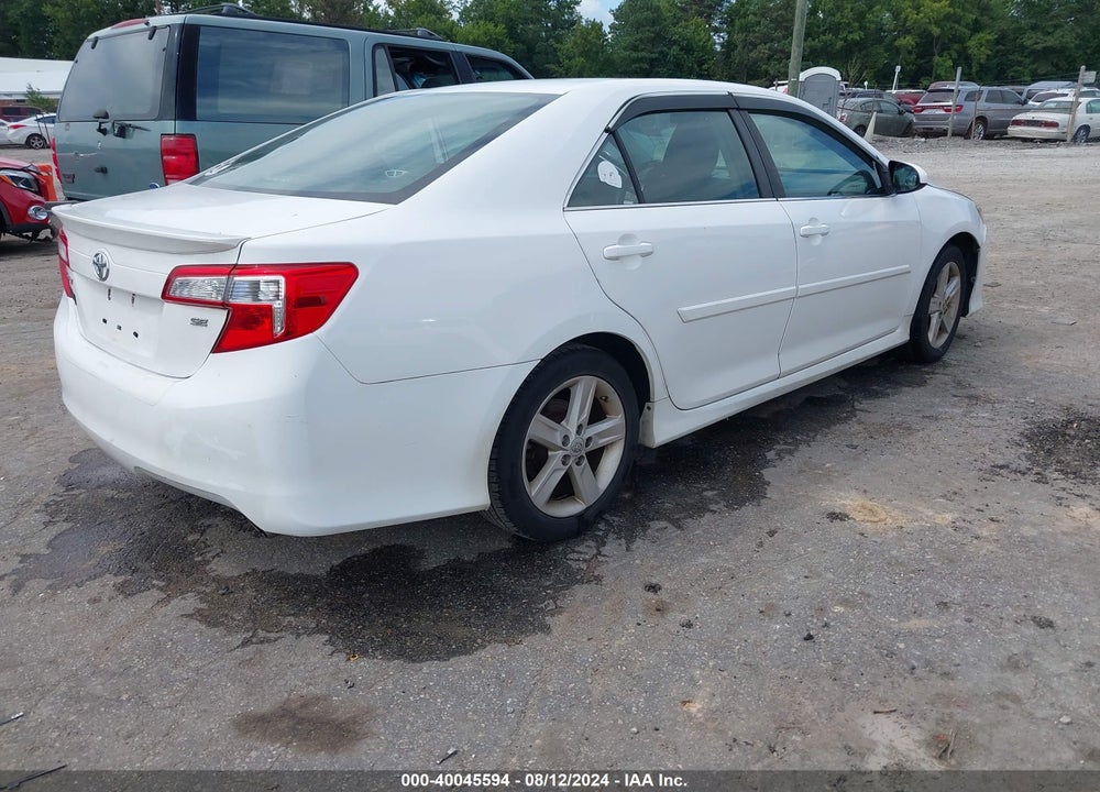 2014 TOYOTA CAMRY SE VIN: 4T1BF1FK5EU870859