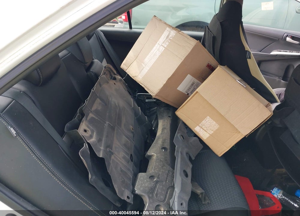 2014 TOYOTA CAMRY SE VIN: 4T1BF1FK5EU870859