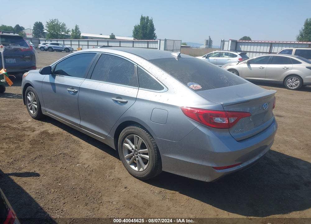 2015 HYUNDAI SONATA SE VIN: 5NPE24AF7FH187632