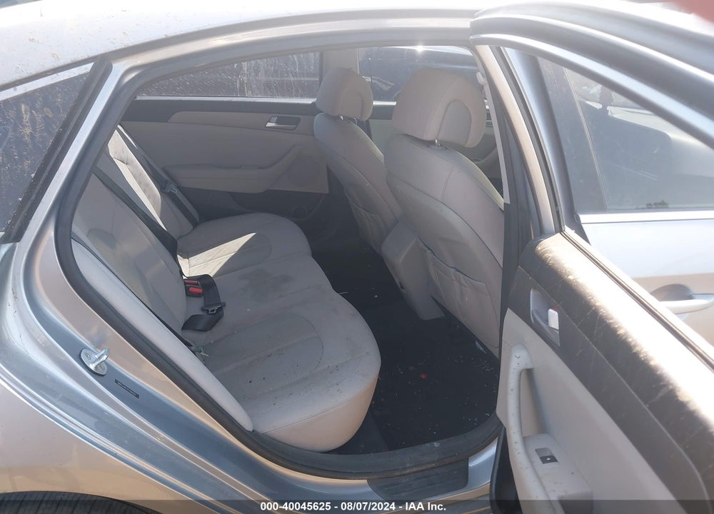 2015 HYUNDAI SONATA SE VIN: 5NPE24AF7FH187632