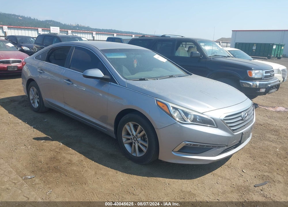 2015 HYUNDAI SONATA SE VIN: 5NPE24AF7FH187632