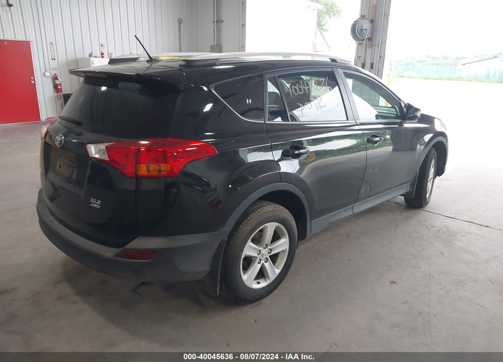 2013 TOYOTA RAV4 XLE VIN: 2T3RFREVXDW006078
