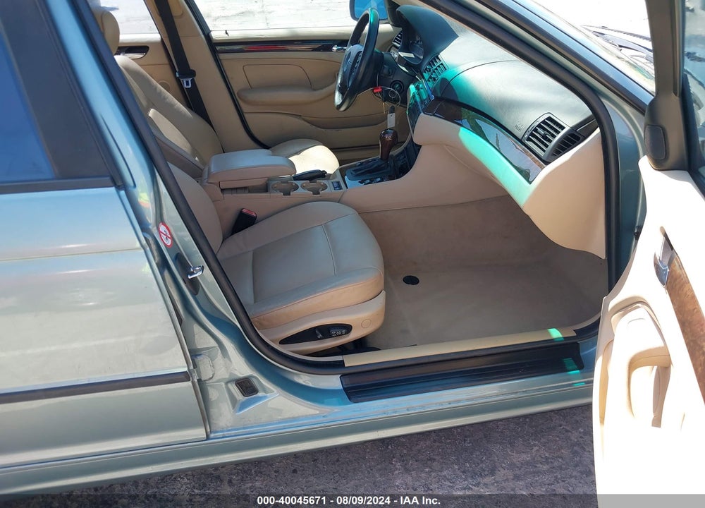 2002 BMW 325I VIN: WBAET37412NG82268