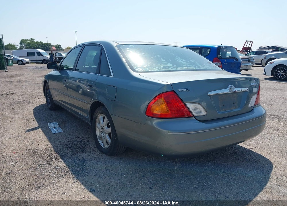 2000 TOYOTA AVALON XLS VIN: 4T1BF28B3YU048147