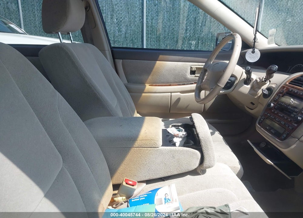 2000 TOYOTA AVALON XLS VIN: 4T1BF28B3YU048147