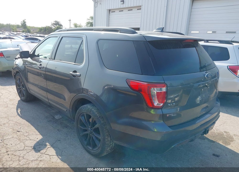 2017 FORD EXPLORER XLT VIN: 1FM5K8D80HGD81359