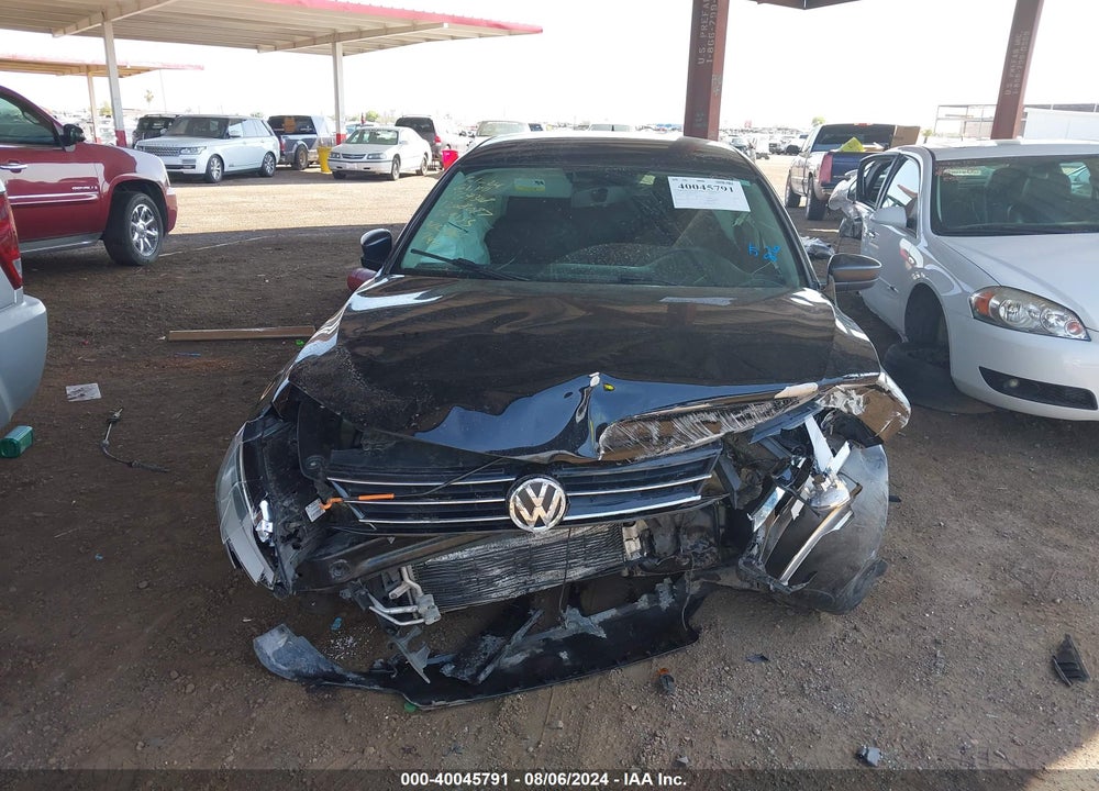 2015 VOLKSWAGEN JETTA 2.0L TDI S VIN: 3VWLA7AJ9FM209153