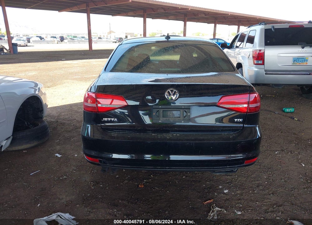 2015 VOLKSWAGEN JETTA 2.0L TDI S VIN: 3VWLA7AJ9FM209153