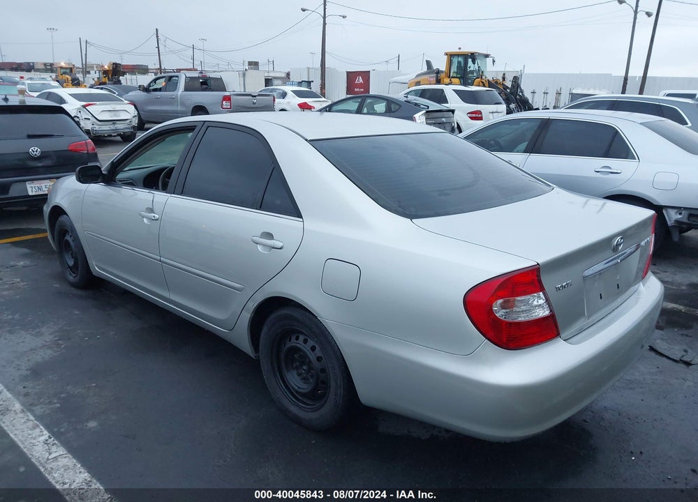 2003 TOYOTA CAMRY LE VIN: JTDBE32K930233020