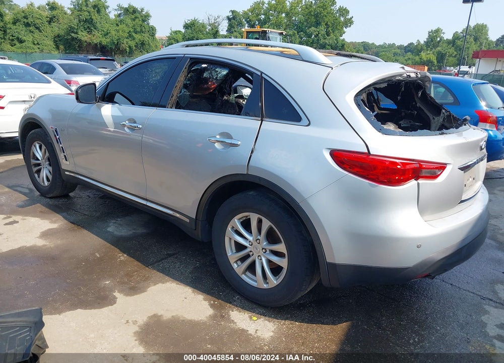 2015 INFINITI QX70 VIN: JN8CS1MWXFM482655