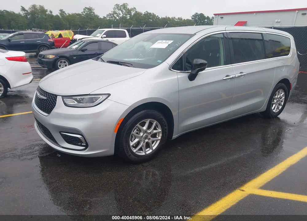 2024 CHRYSLER PACIFICA TOURING L VIN: 2C4RC1BG8RR162122