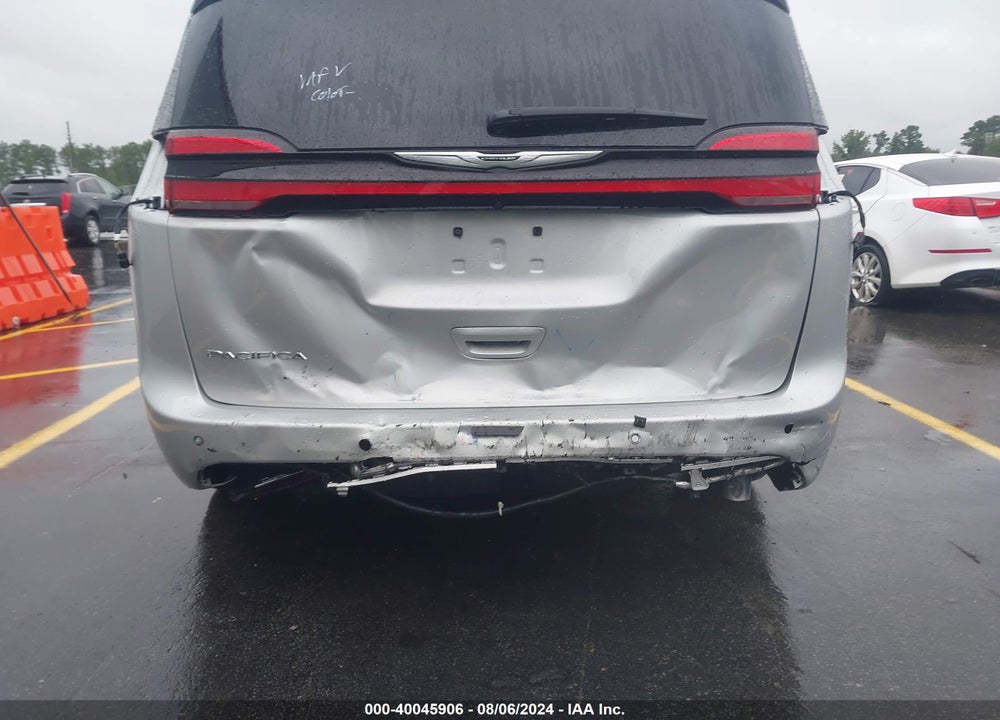 2024 CHRYSLER PACIFICA TOURING L VIN: 2C4RC1BG8RR162122