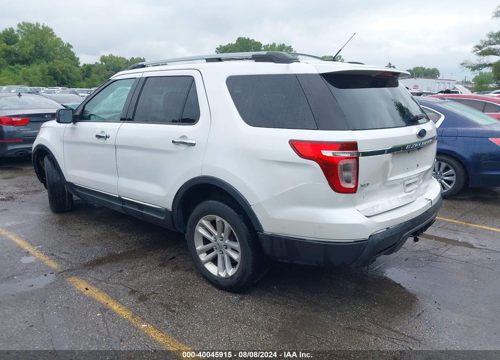 2011 FORD EXPLORER XLT VIN: 1FMHK8D88BGA76115