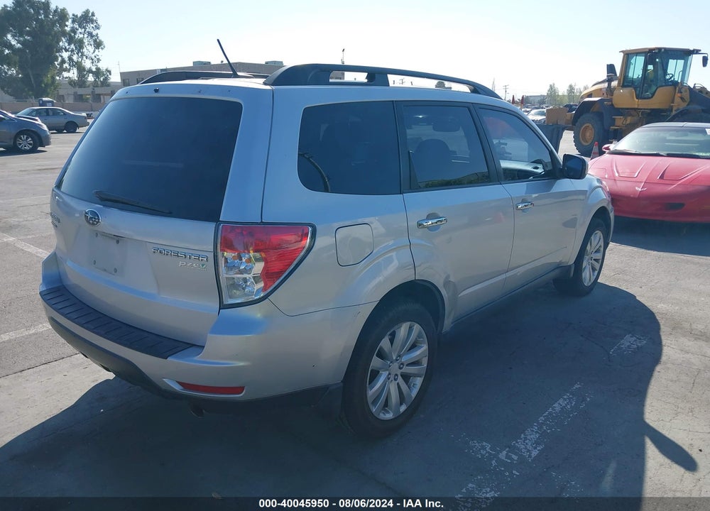 2011 SUBARU FORESTER 2.5X PREMIUM VIN: JF2SHACC2BH731936