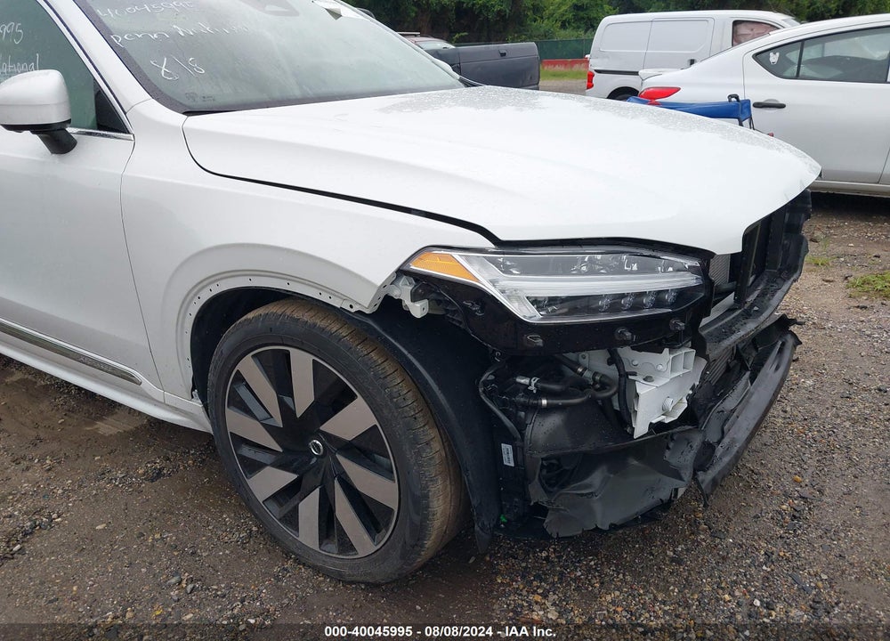 2023 VOLVO XC90 RECHARGE PLUG-IN HYBRID T8 ULTIMATE BRIGHT THEME 7-SEATER VIN: YV4H60CA0P1944033