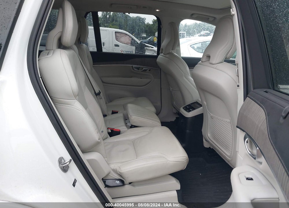 2023 VOLVO XC90 RECHARGE PLUG-IN HYBRID T8 ULTIMATE BRIGHT THEME 7-SEATER VIN: YV4H60CA0P1944033
