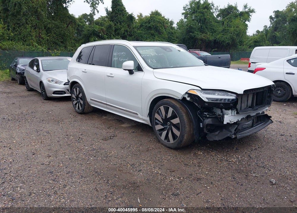2023 VOLVO XC90 RECHARGE PLUG-IN HYBRID T8 ULTIMATE BRIGHT THEME 7-SEATER VIN: YV4H60CA0P1944033
