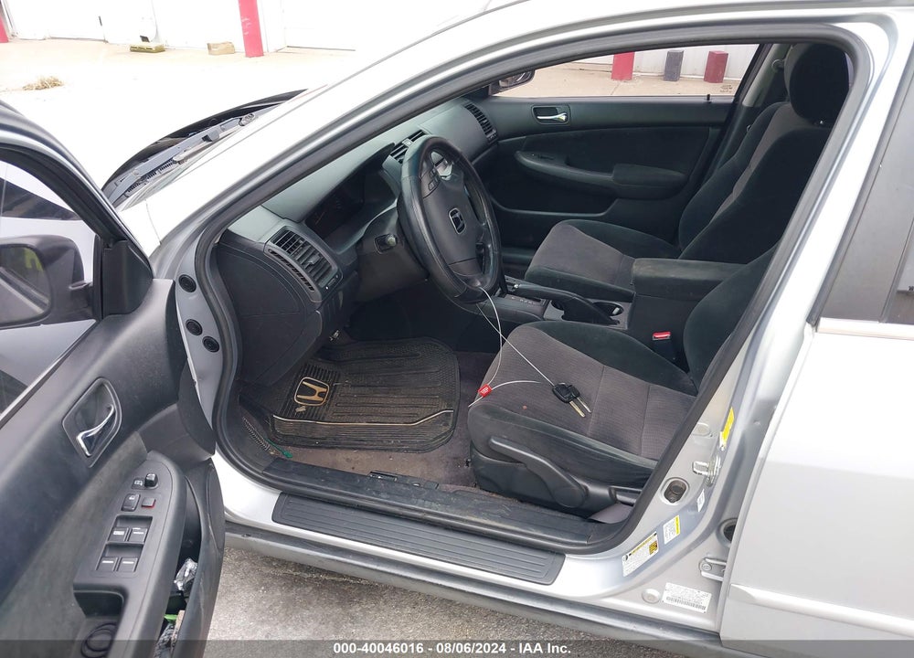 2005 HONDA ACCORD VIN: 1HGCM56425A130857