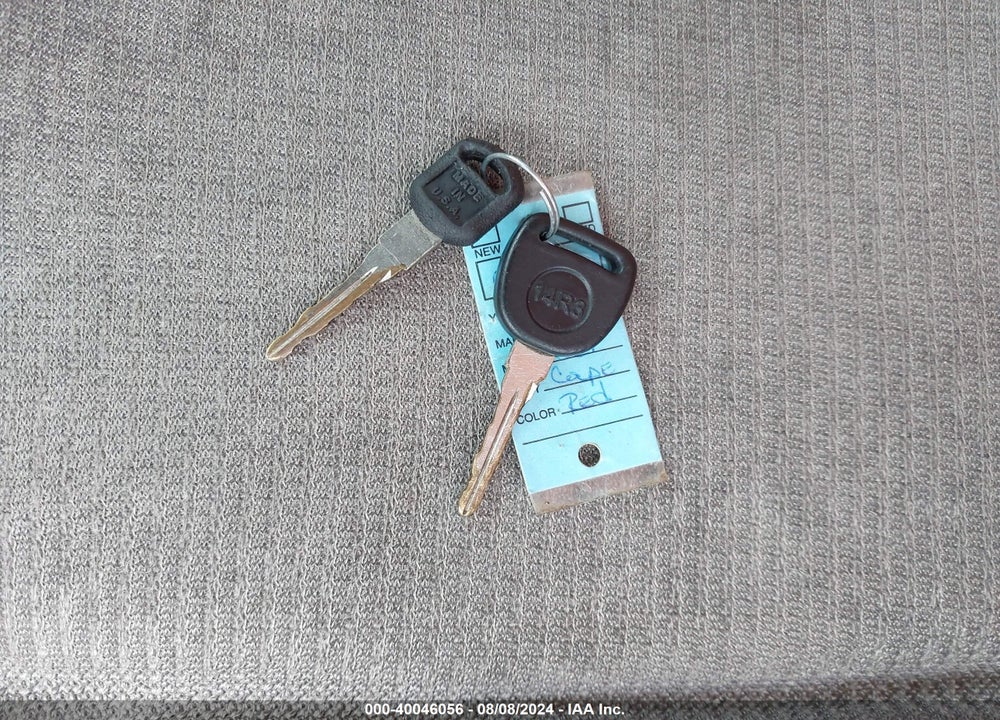 2002 SATURN S-SERIES SC1 VIN: 1G8ZP14882Z274354