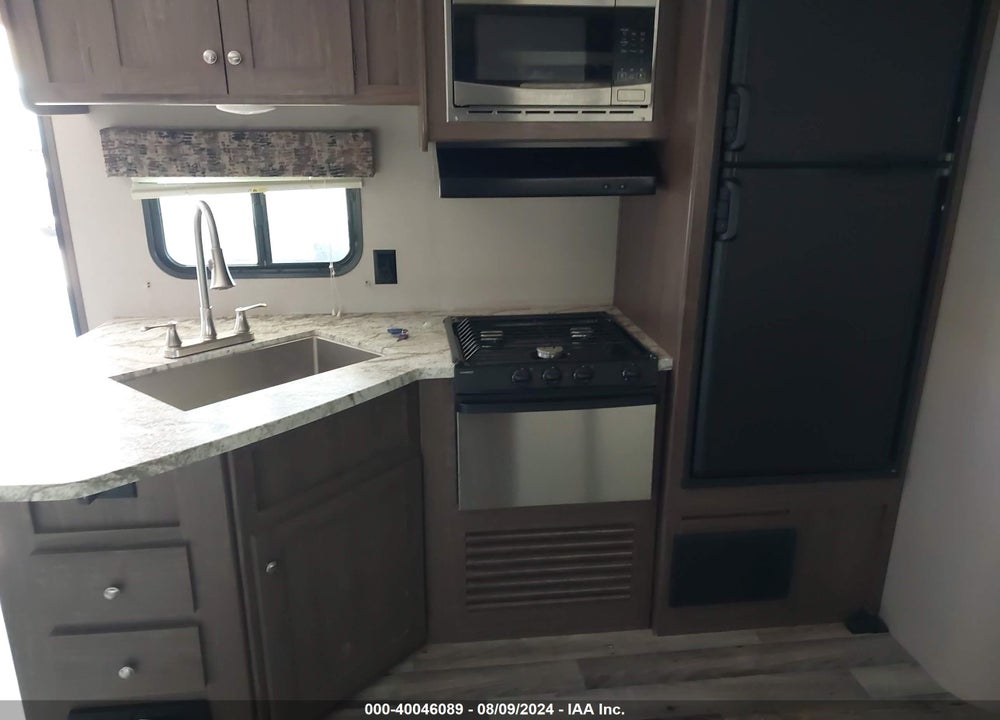 2018 KEYSTONE HIDEOUT VIN: 4YDT29B29J7245945