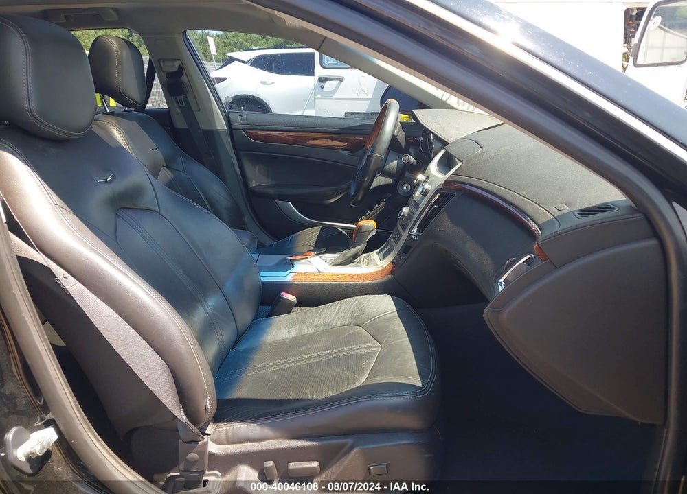 2012 CADILLAC CTS LUXURY VIN: 1G6DH5E57C0105444