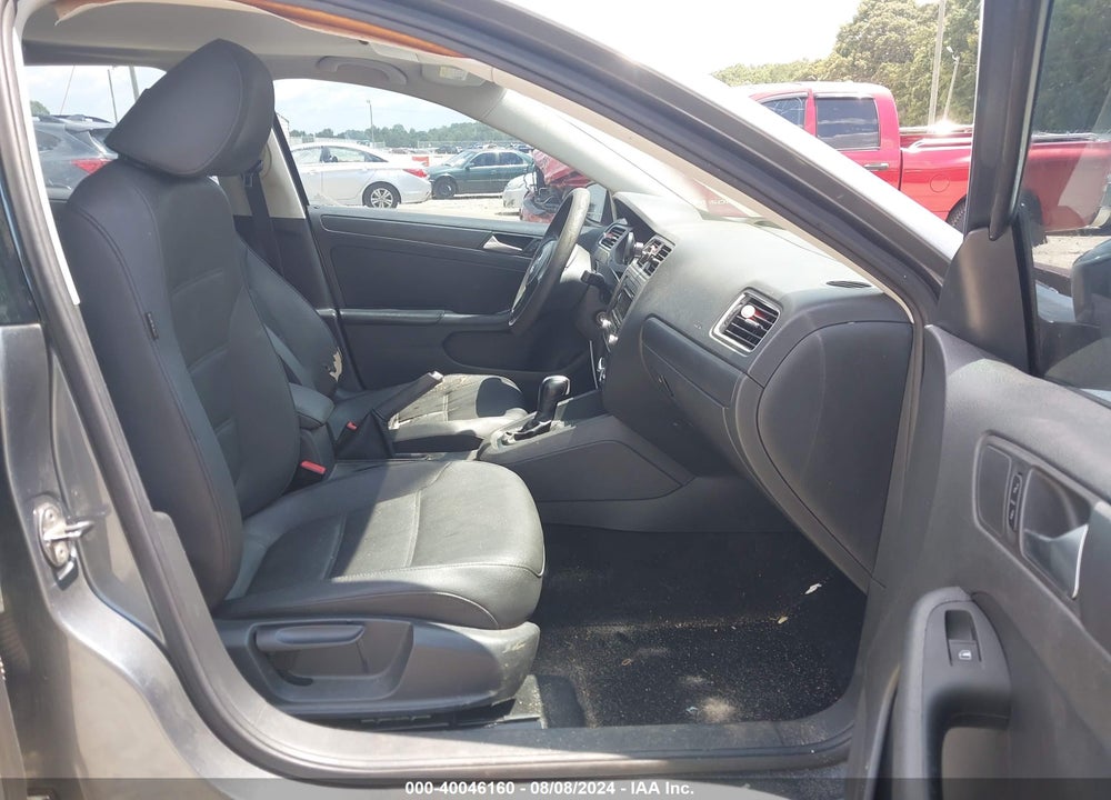 2012 VOLKSWAGEN JETTA 2.5L SE VIN: 3VWDP7AJ5CM452554
