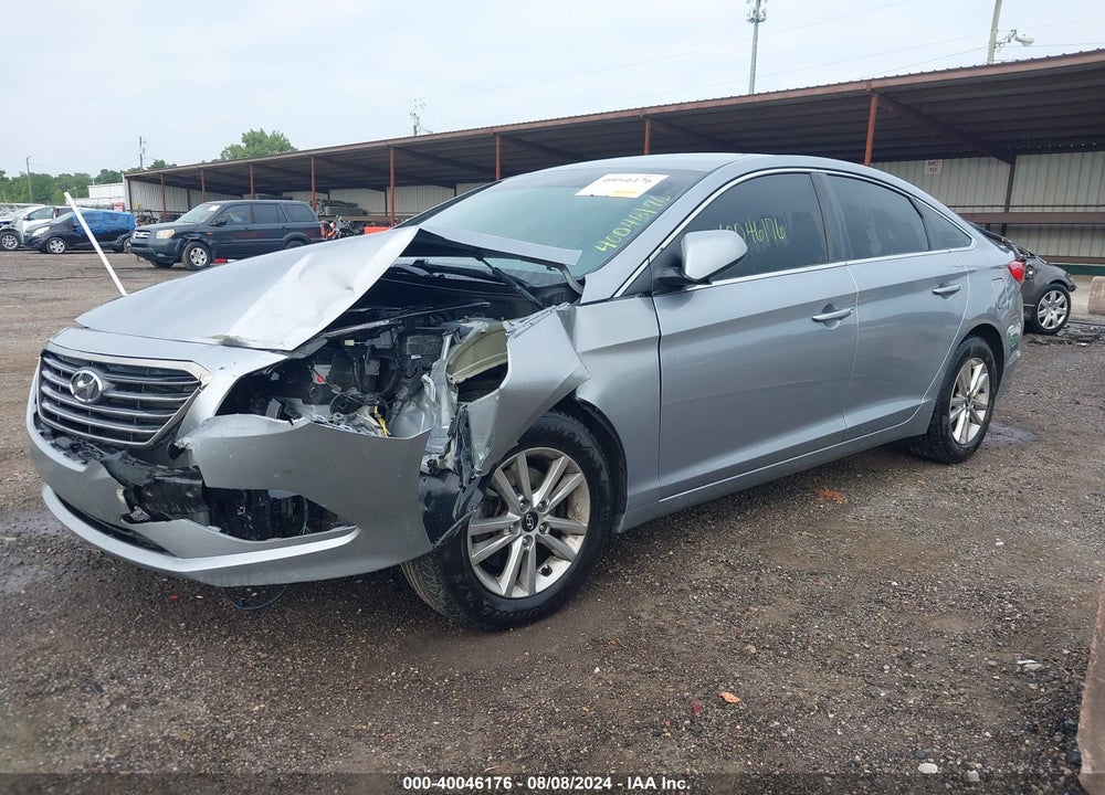 2015 HYUNDAI SONATA SE VIN: 5NPE24AF0FH167545