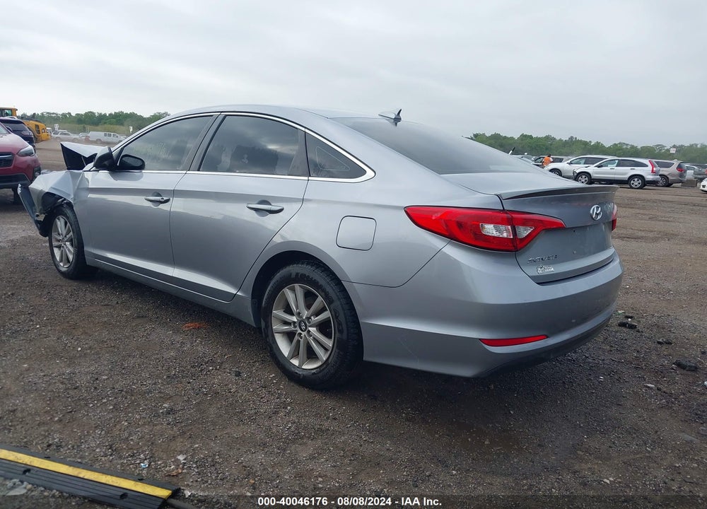 2015 HYUNDAI SONATA SE VIN: 5NPE24AF0FH167545