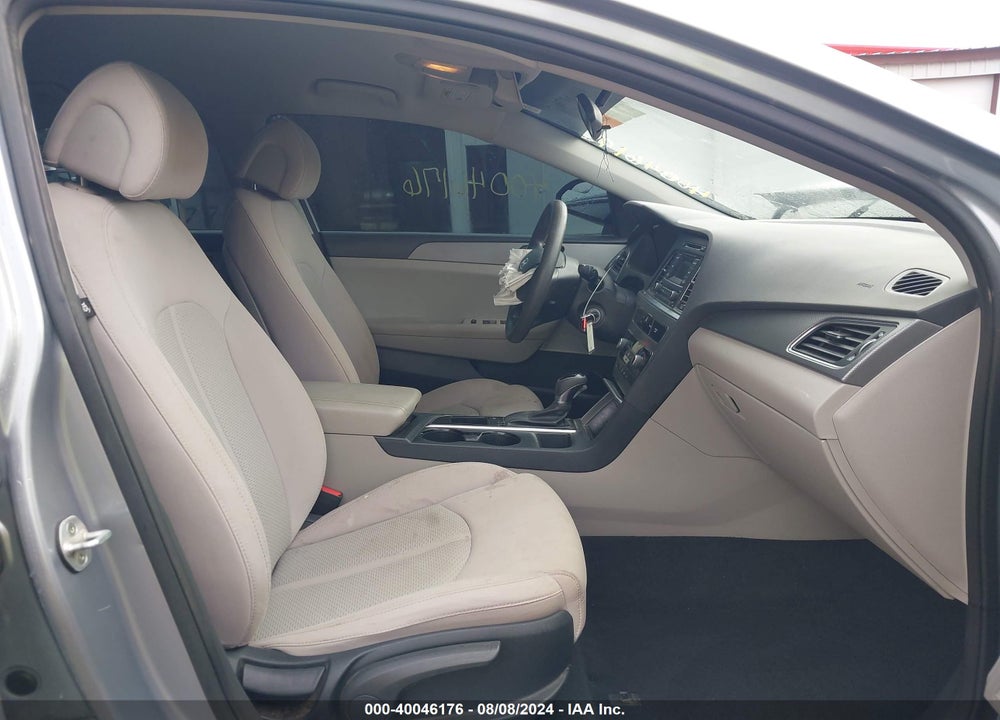 2015 HYUNDAI SONATA SE VIN: 5NPE24AF0FH167545