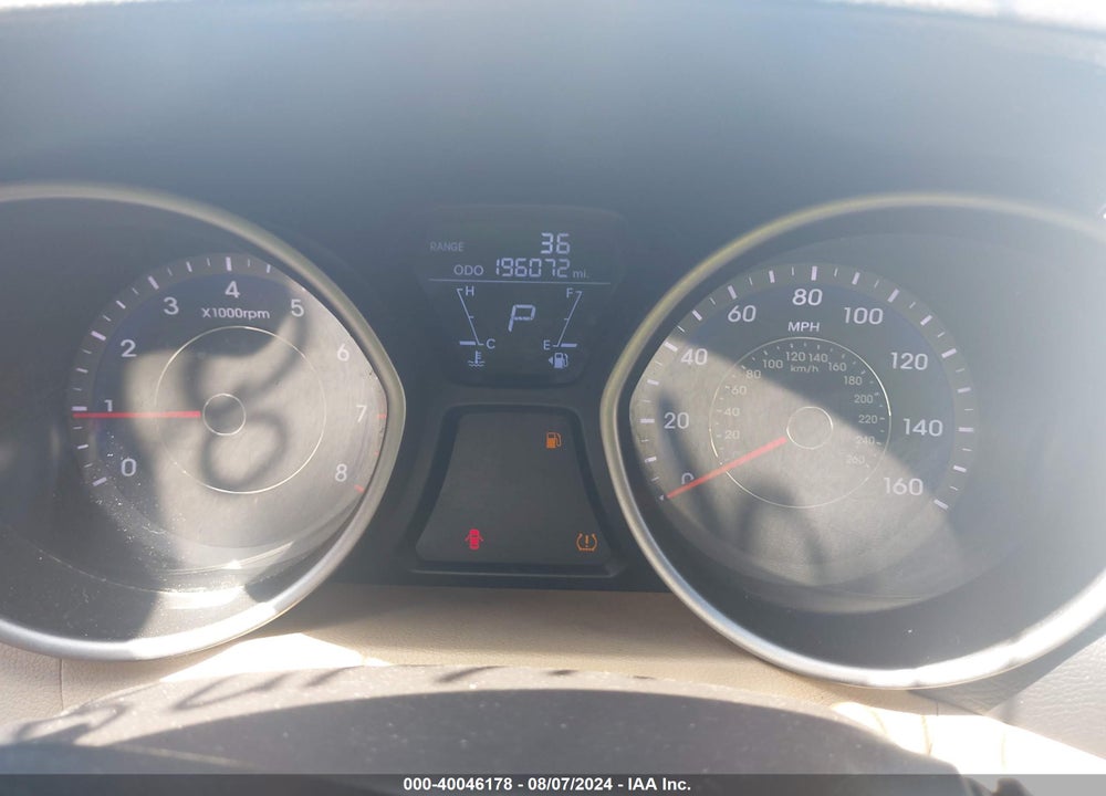 2013 HYUNDAI ELANTRA LIMITED VIN: KMHDH4AE8DU712598