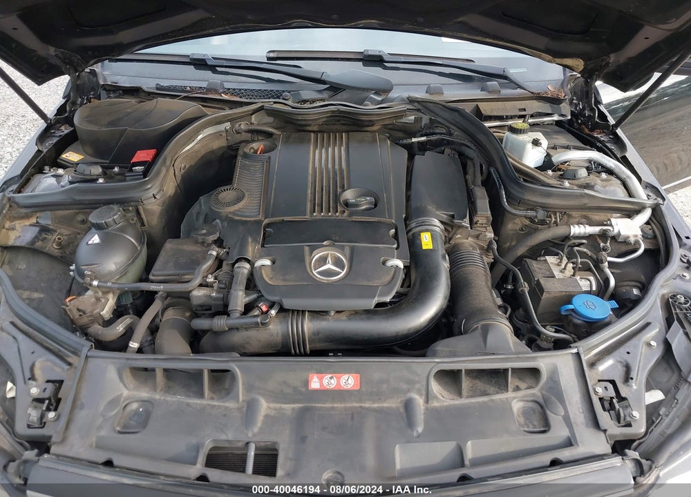 2013 MERCEDES-BENZ C 250 LUXURY/SPORT VIN: WDDGF4HB8DG128628