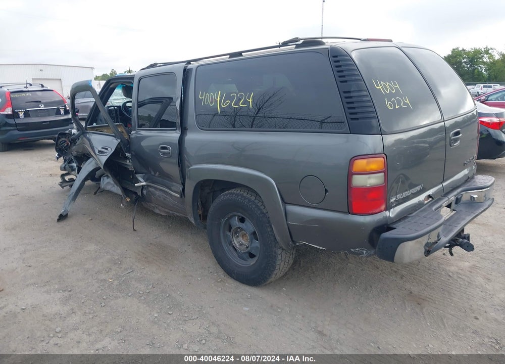 2002 CHEVROLET SUBURBAN 1500 LT VIN: 1GNFK16Z72J131639