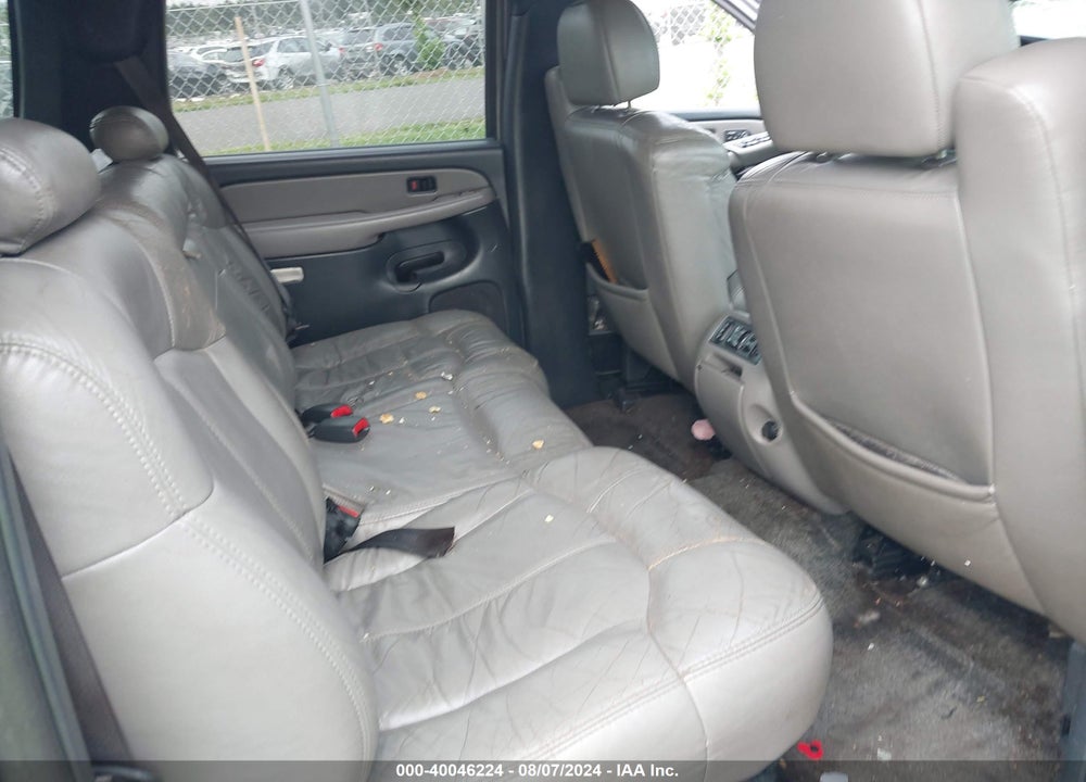 2002 CHEVROLET SUBURBAN 1500 LT VIN: 1GNFK16Z72J131639