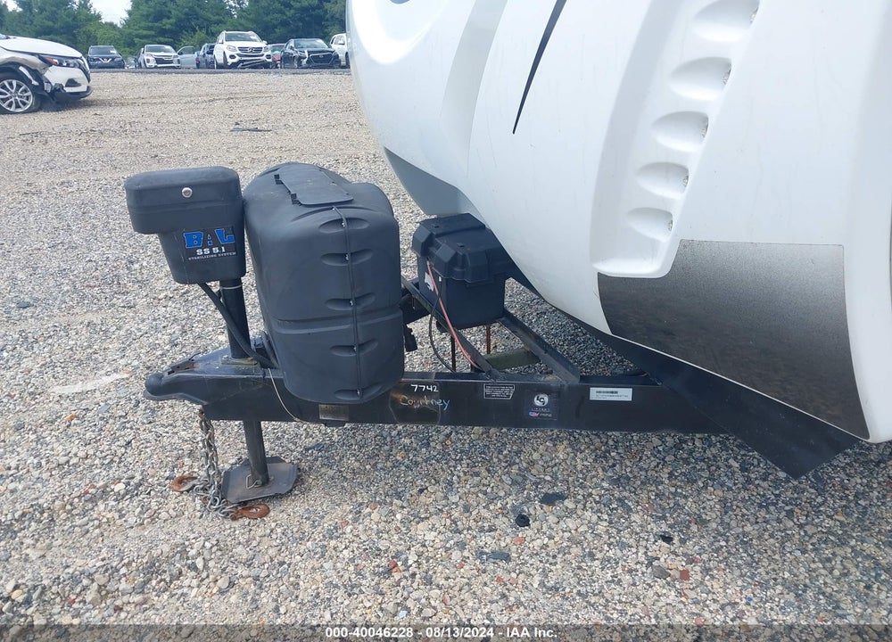 2019 COACHMEN FREEDOM EXPRESS VIN: 5ZT2FEXB8KW007742