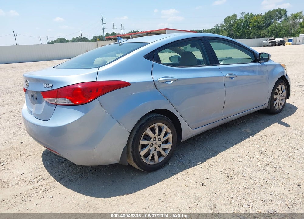 2012 HYUNDAI ELANTRA VIN: KMHDH4AE8CU469230