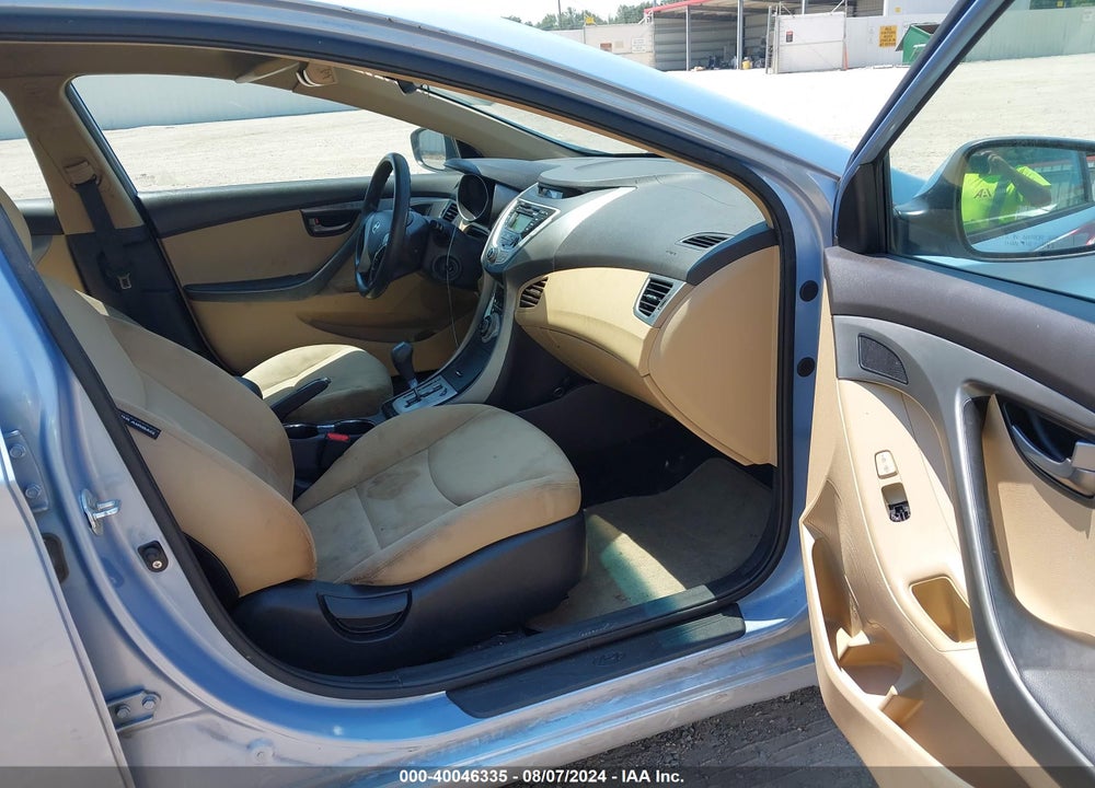 2012 HYUNDAI ELANTRA VIN: KMHDH4AE8CU469230