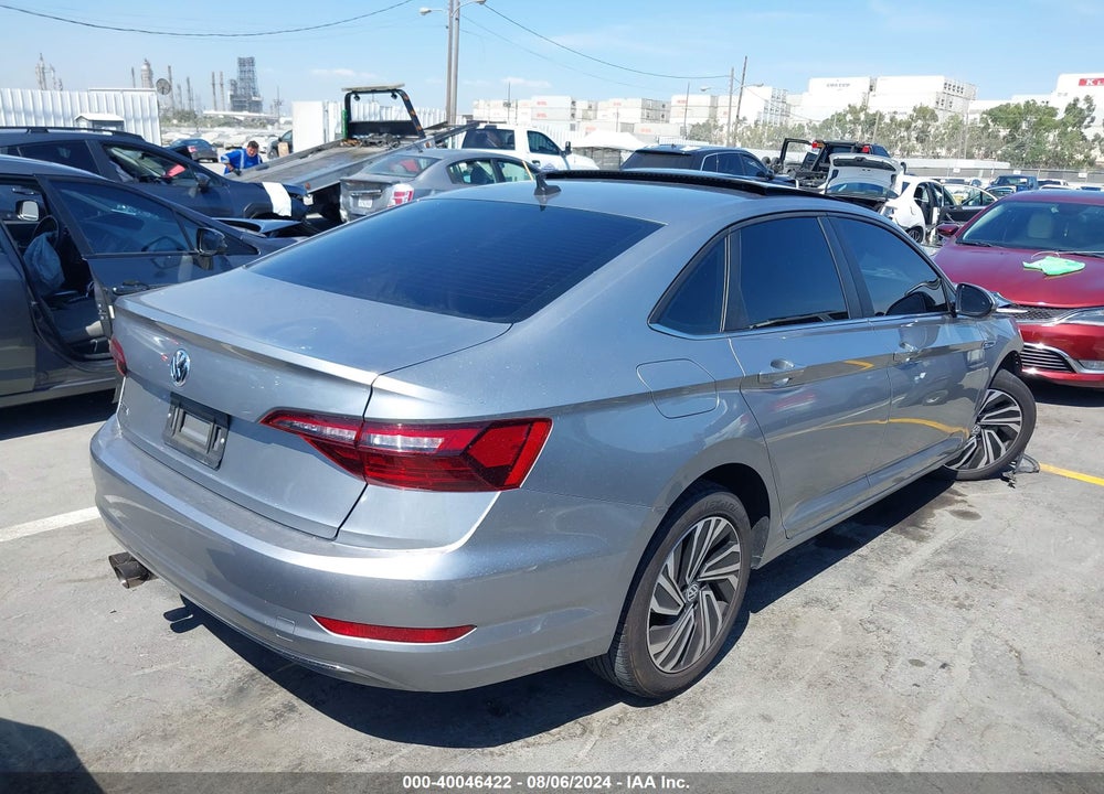 2021 VOLKSWAGEN JETTA 1.4T SEL VIN: 3VWE57BU4MM052022