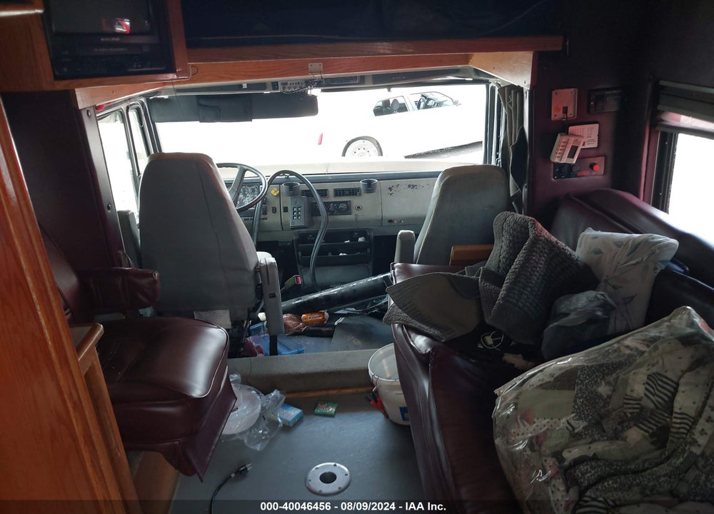 2001 FREIGHTLINER FL106 VIN: 1FVABZB871HF30479