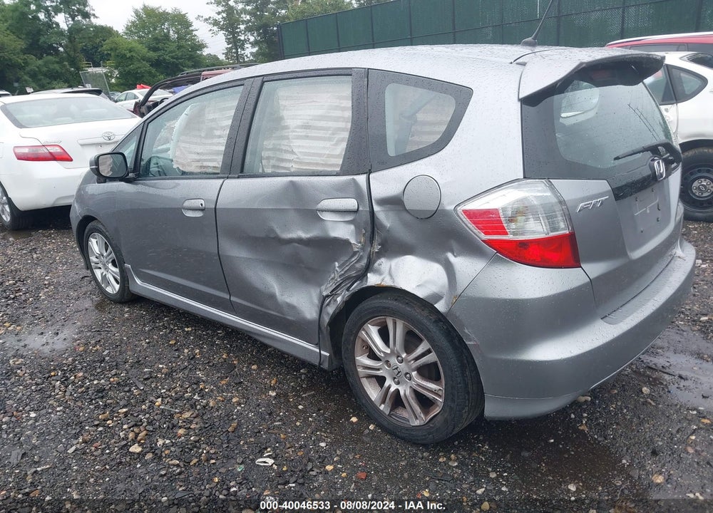 2010 HONDA FIT SPORT VIN: JHMGE8H43AC035832