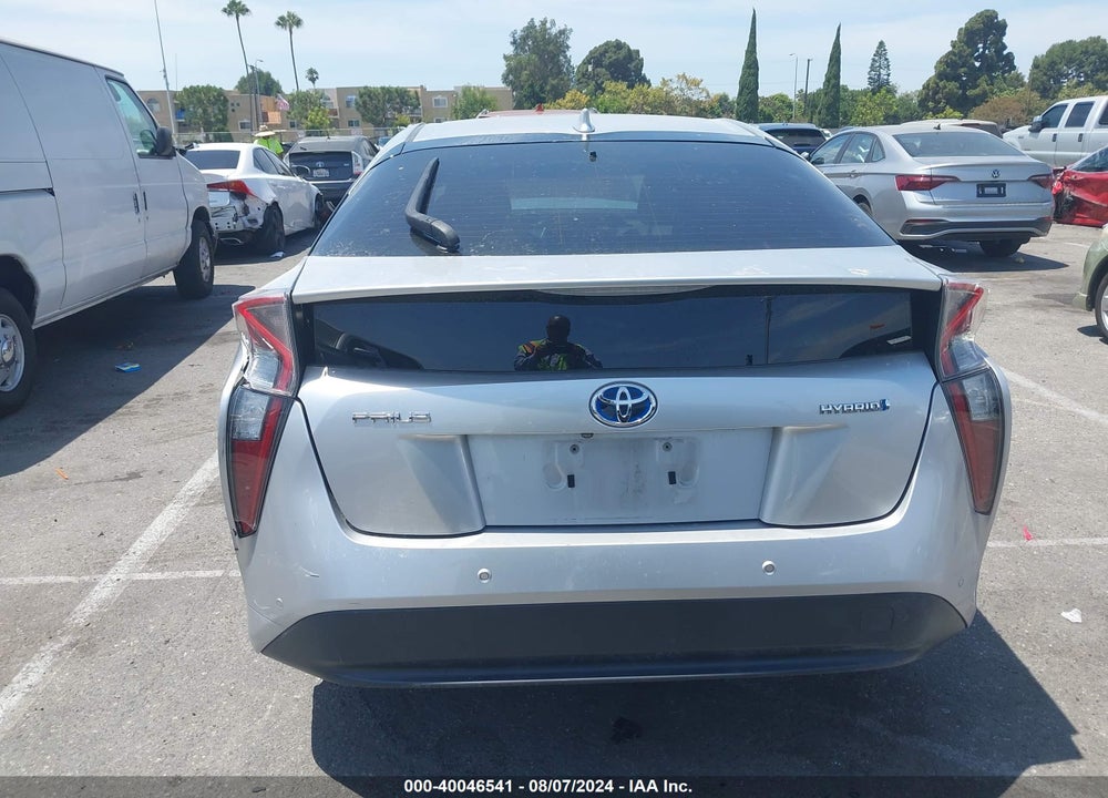 2018 TOYOTA PRIUS VIN: JTDKARFU6J3056433