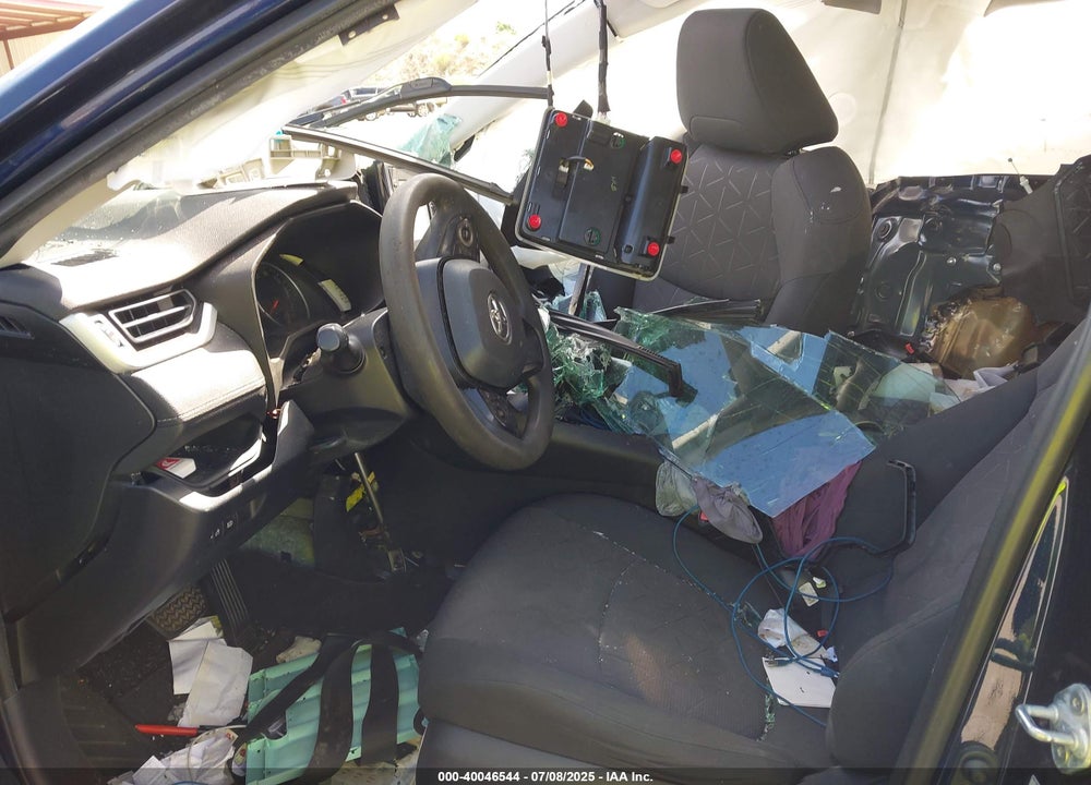 2019 TOYOTA RAV4 XLE VIN: 2T3W1RFVXKW042088