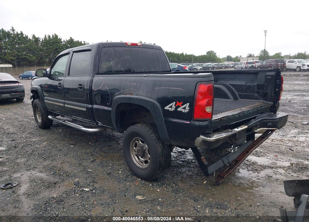 2005 CHEVROLET SILVERADO 2500HD LT VIN: 1GCHK23215F889711