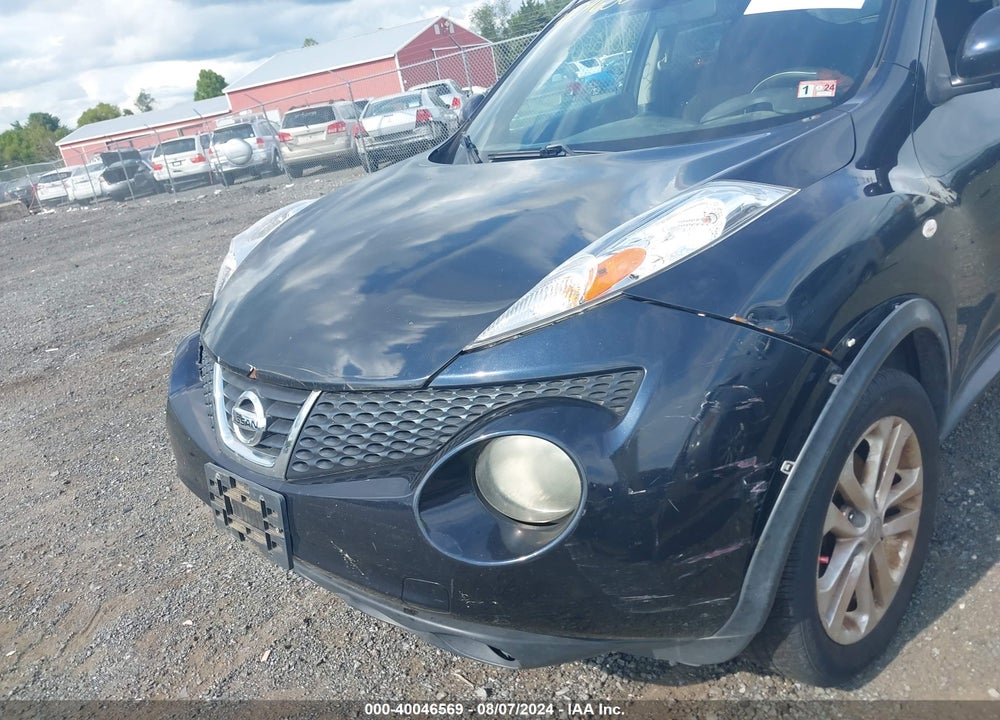 2011 NISSAN JUKE SV VIN: JN8AF5MV1BT027588