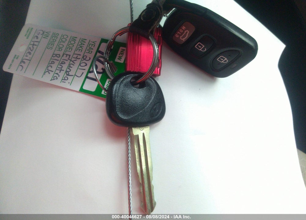2017 HYUNDAI ELANTRA SE VIN: 5NPD74LF7HH178720