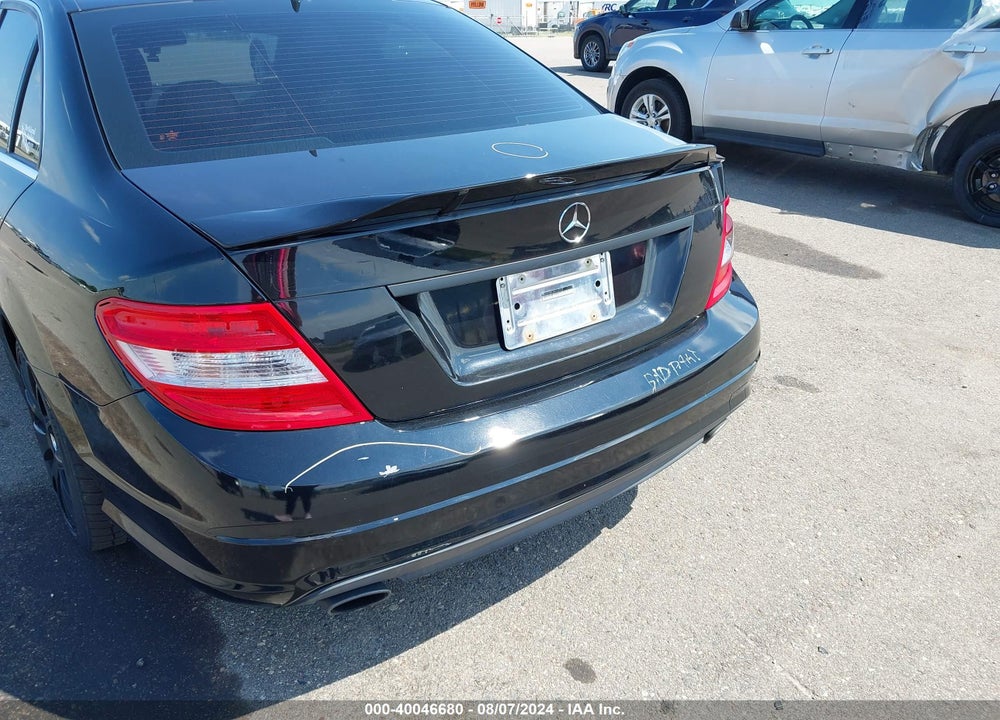 2011 MERCEDES-BENZ C 300 LUXURY 4MATIC/SPORT 4MATIC VIN: WDDGF8BB1BR163724