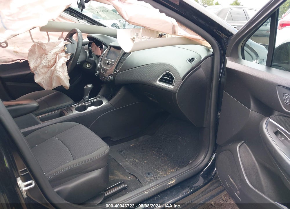 2017 CHEVROLET CRUZE LT AUTO VIN: 1G1BE5SM7H7143627
