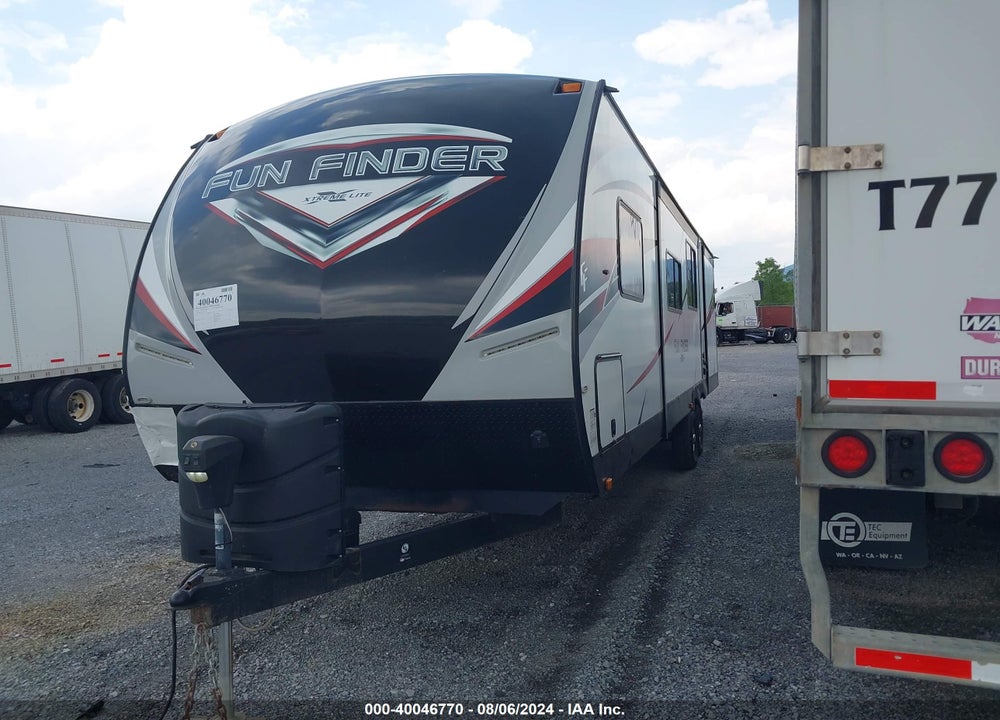 2018 CRUISER RV FUN FINDER XTREME LITE 31BH VIN: 5RXAB3524J1375389