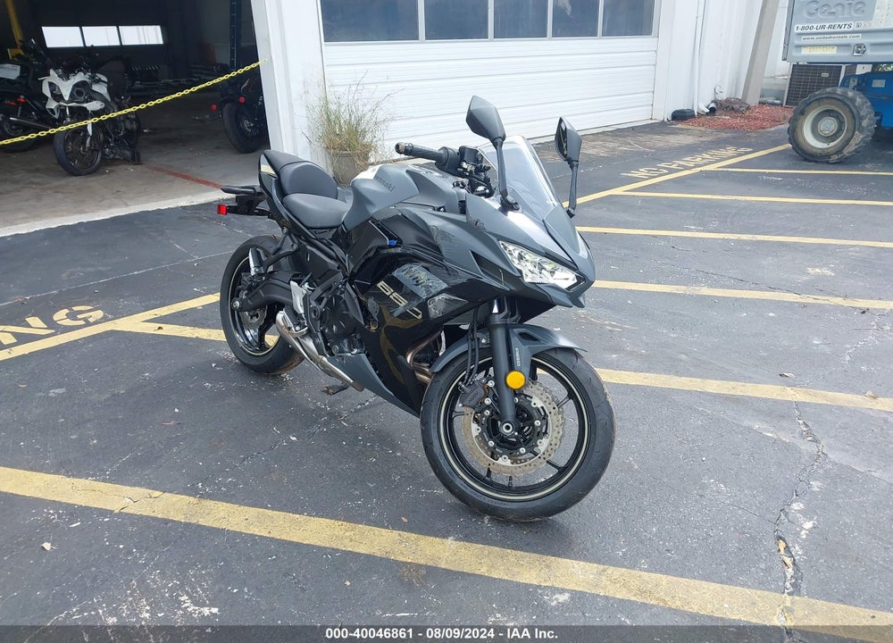 2024 KAWASAKI EX650 P VIN: ML5EXEP13RDAD4008