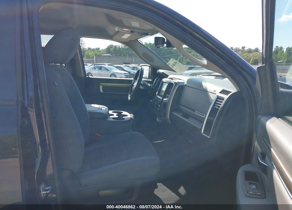 2017 RAM 1500 BIG HORN 4X4 5'7 BOX VIN: 3C6RR7LT1HG736004